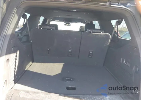 2023 Chevrolet Suburban 4Wd Premier z USA, uszkodzony, nr VIN 1GNSKFKD3PR550117